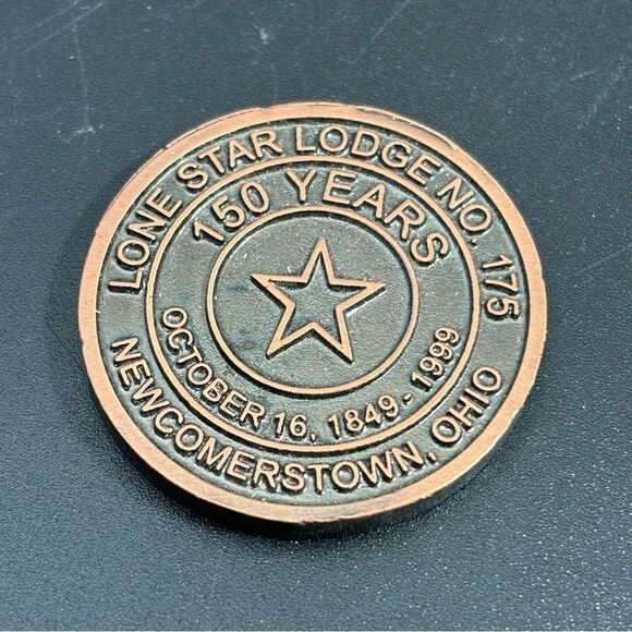 150TH ANNIVERSARY MASONIC MEDAL COON TOKEN‎ FREEMASON MASON SECRET SOCIETY - Picture 2 of 3